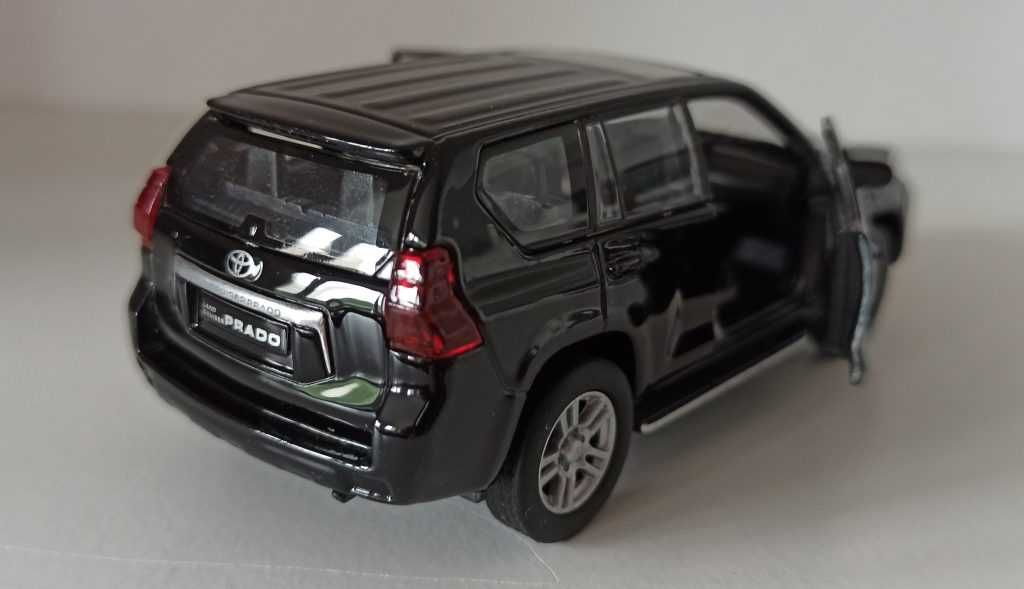 Macheta Toyota Land Cruiser Prado MK4 J150 - Welly 1/36