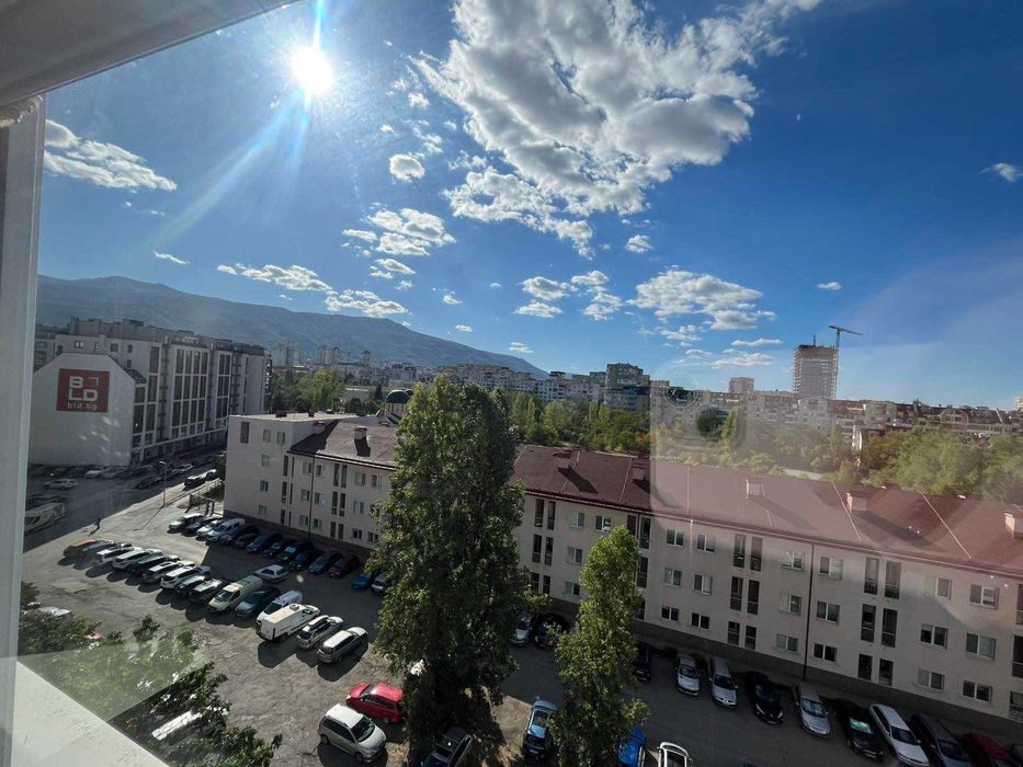 Двустаен апартамент в Младост 3, на 200 м. от метро