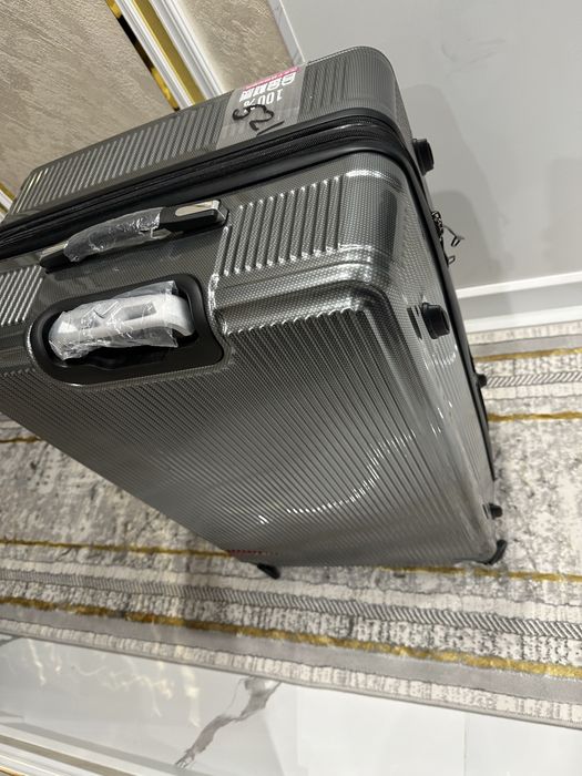 Чемадан, енги холати идеально