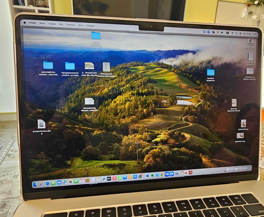 Apple MacBook Air 15.3" 8G/256 2024 + Apple мишка