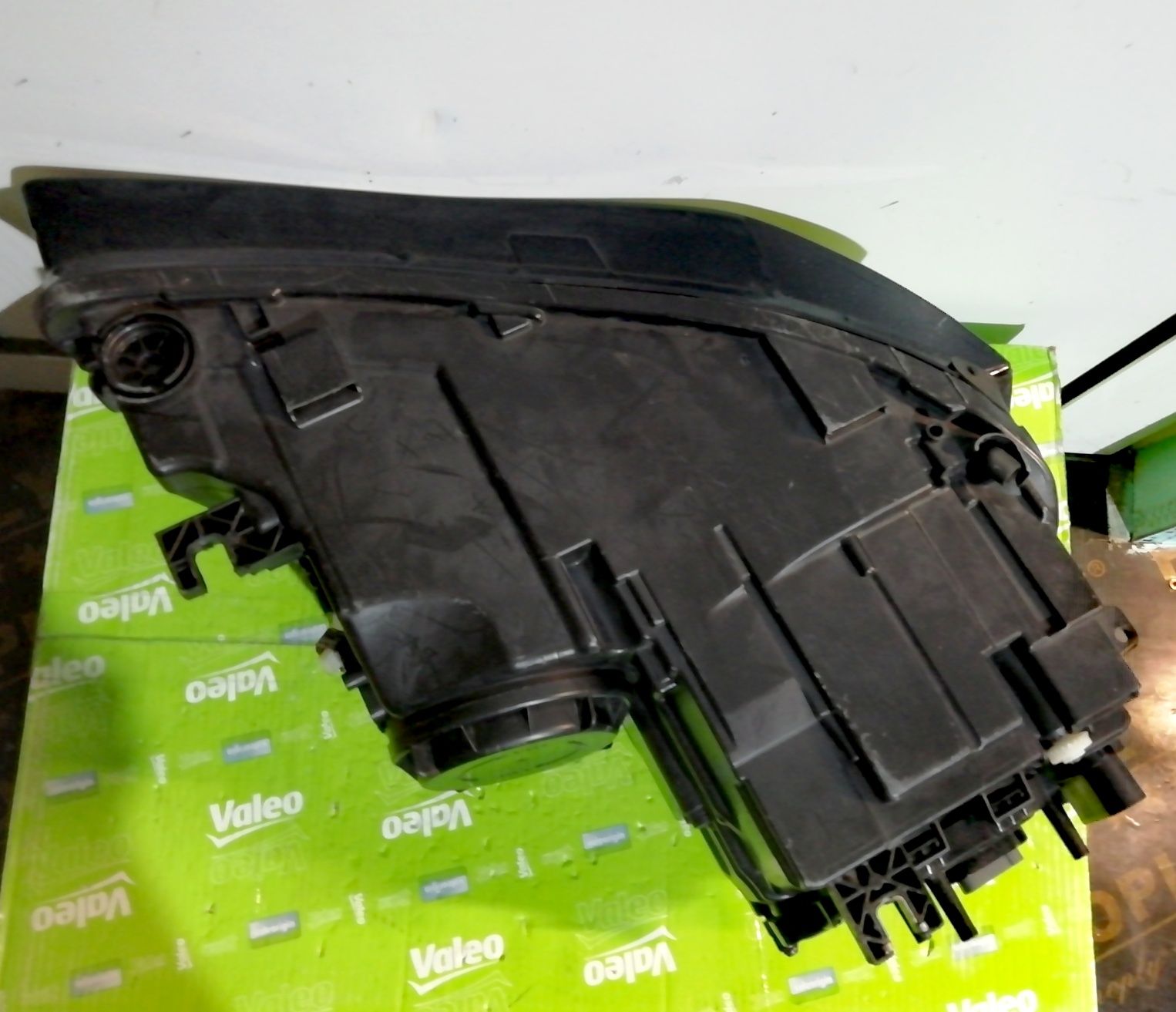 Фар Фарове за Ауди А8 4Н / Audi A8 4H Bi-Xenon + Led - Завиващ.