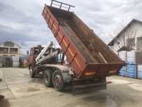 Iveco 24 tone, basculabil cu macara.
