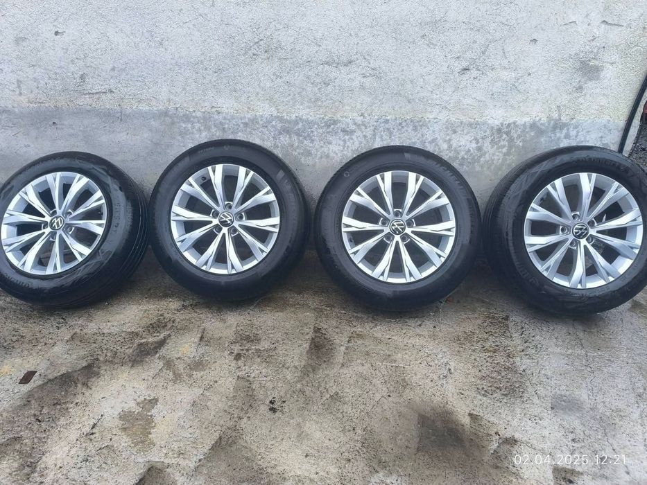 Джанти Volkswagen 
Джанти с гуми
Размерите са по ред на снимките
215/6