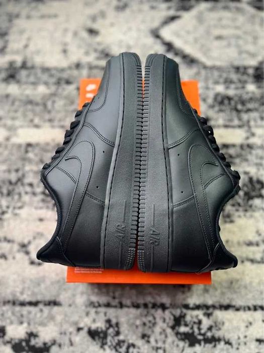 Nike Air Force 1 Low '07 Black R.38.5