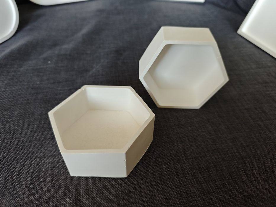 Керамични кашпи различни модели