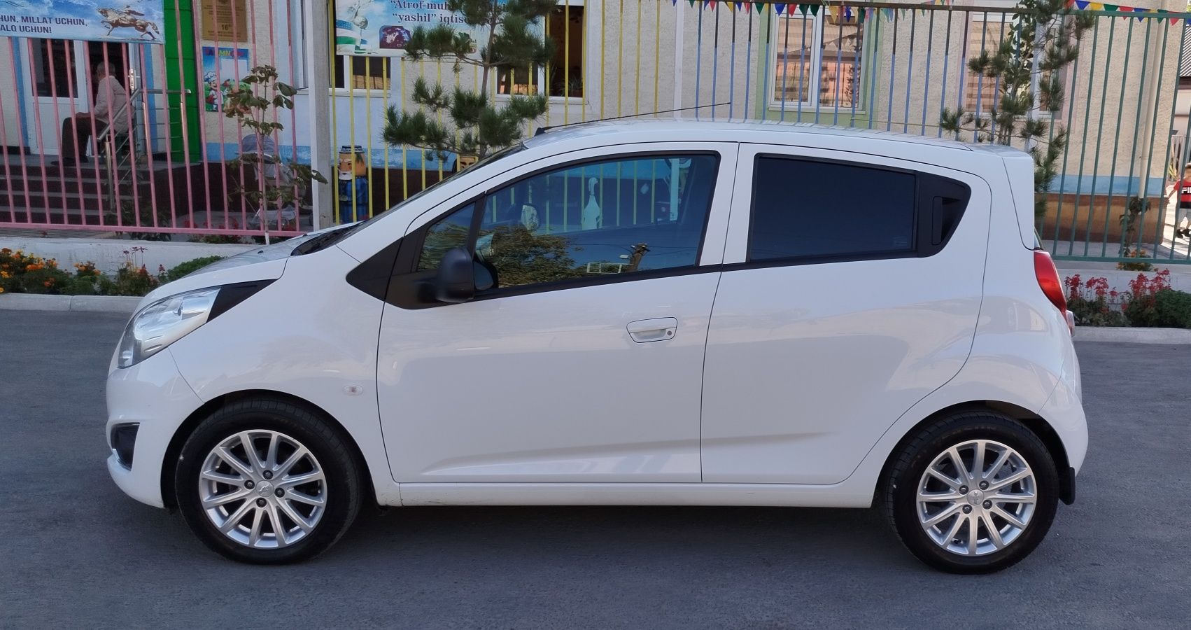 Chevrolet Spark 2 позиция