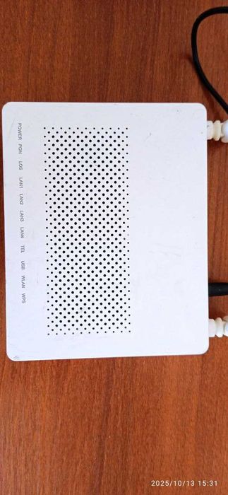 WIFI ROUTER Model EG8145V5 HG8546M