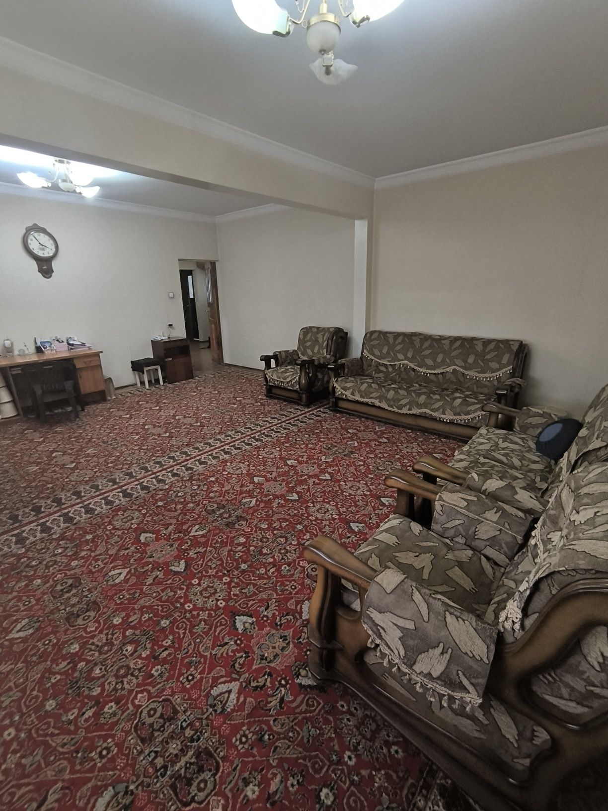 Сдается в аренду 4 комнатная квартира
