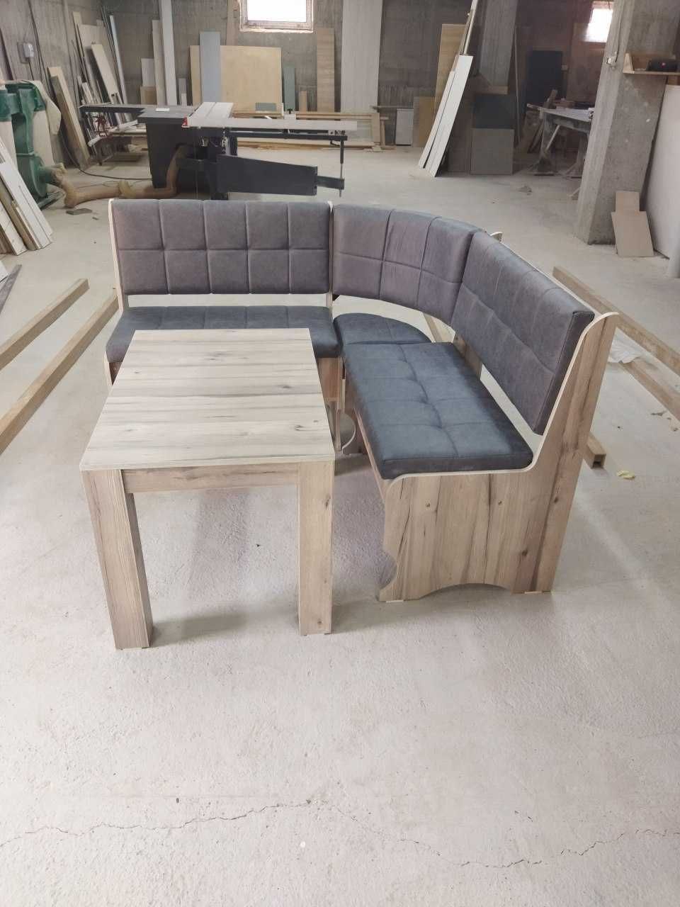 Срочно продам уголок