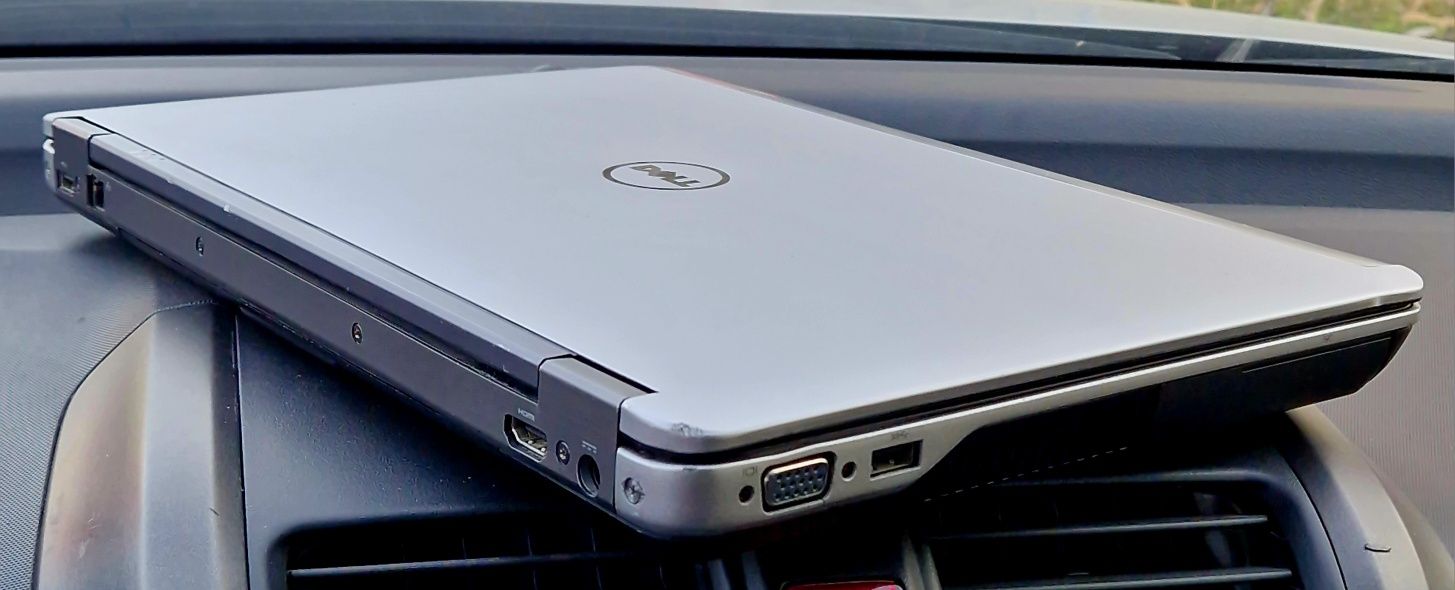 Лаптоп Dell Latitude E6440 Перфектен!