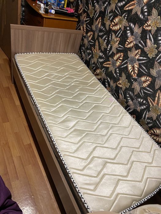 Продам кровать односпалка