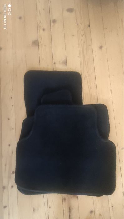 Стелки -текстил ,оригинални  за Шкода Октавия  3
