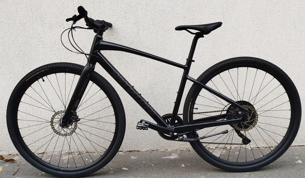 Specialized cross hidraulic cube