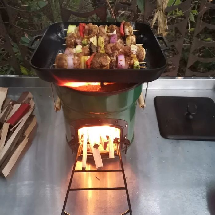 Tavă gratar grill din fontă 28x28cm