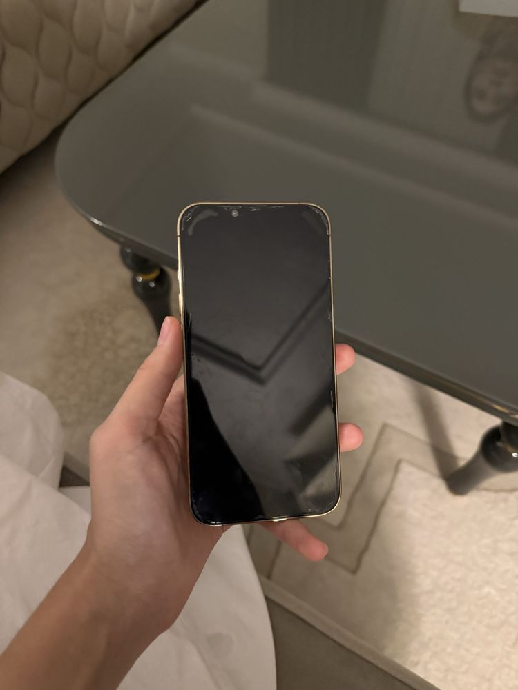 Iphone 13 Pro Gold