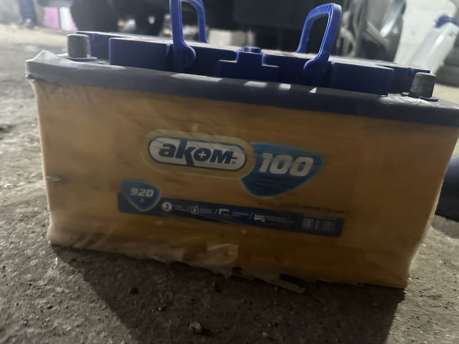 Продам Аккумулятор 100