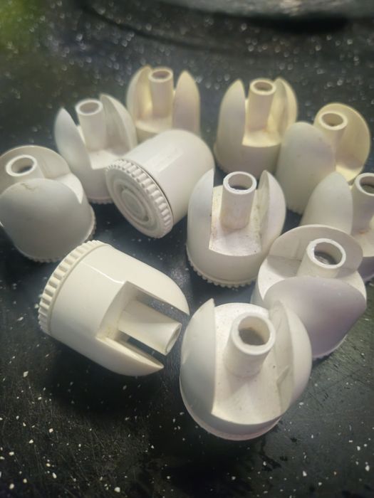 Регулируемая опора для корпусной мебели.ножки