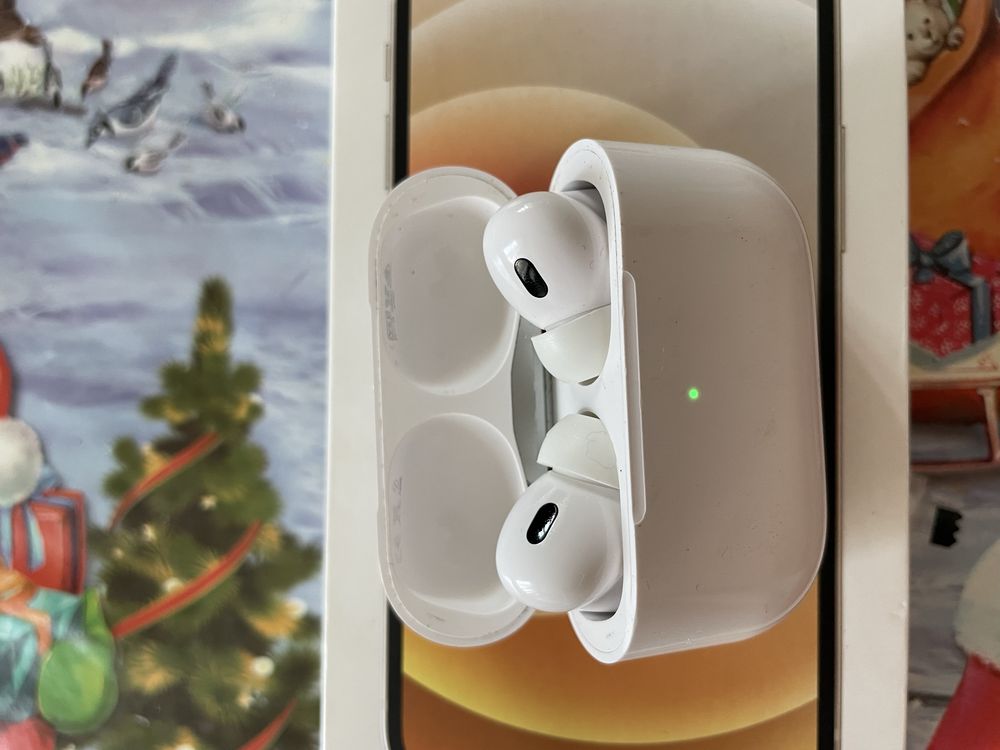 AirPods Pro 2 With lightning