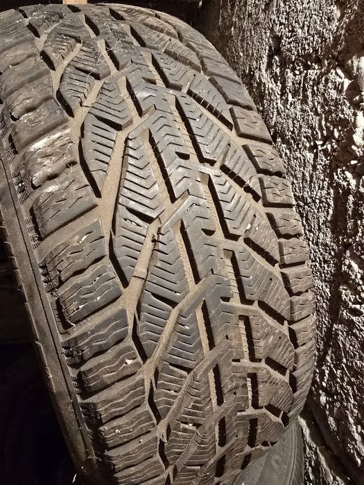 Anvelopa Taurus winter 225/50 R17 94H M+S