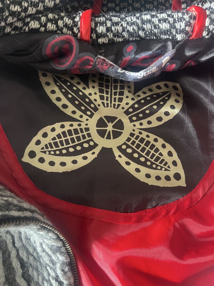Палто desigual 45лв