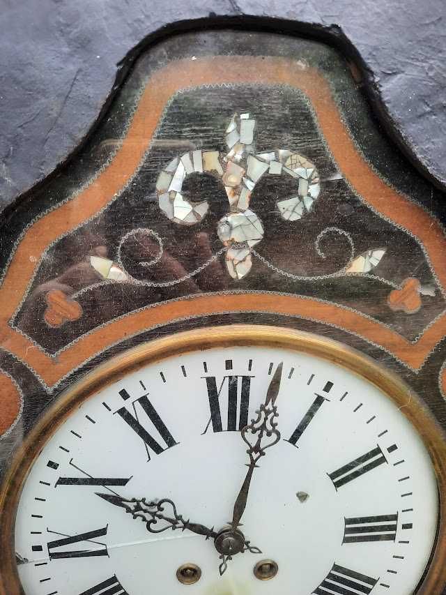 ceas vechi de perete de la Japy Freres