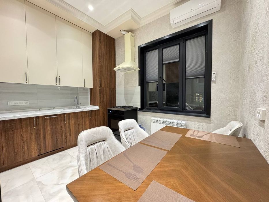 Продается 3х ком квартира, ЖК Узбегим, ор-р: Аэропорт, 72 м²