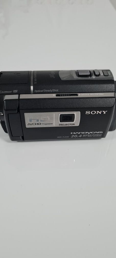 Cameră Sony HDR PJ590