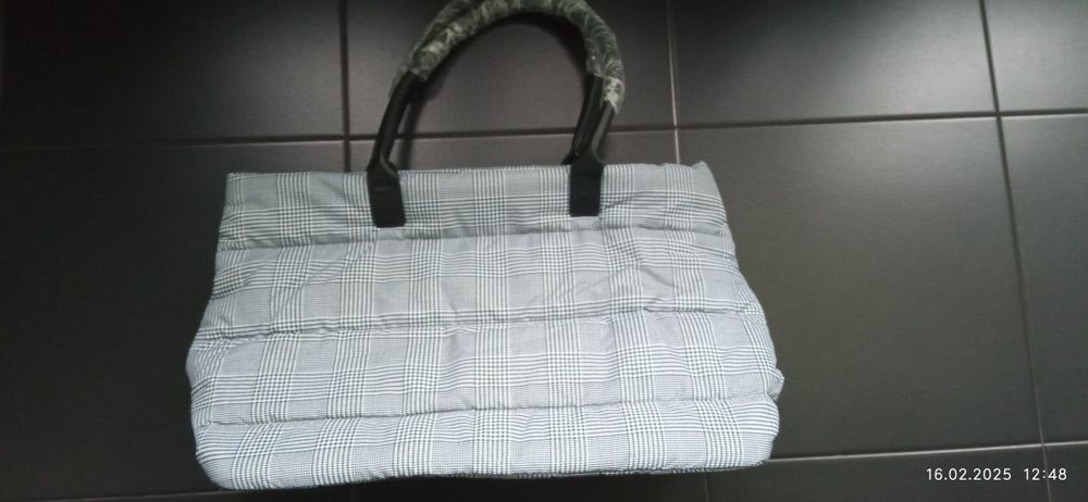 Дамска чанта нова