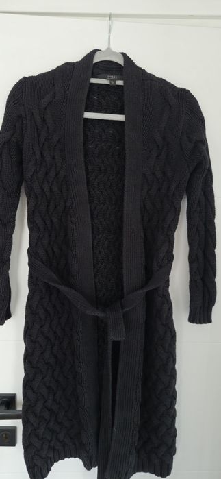 Велурено яке Zara, жилетка Guess, Peak