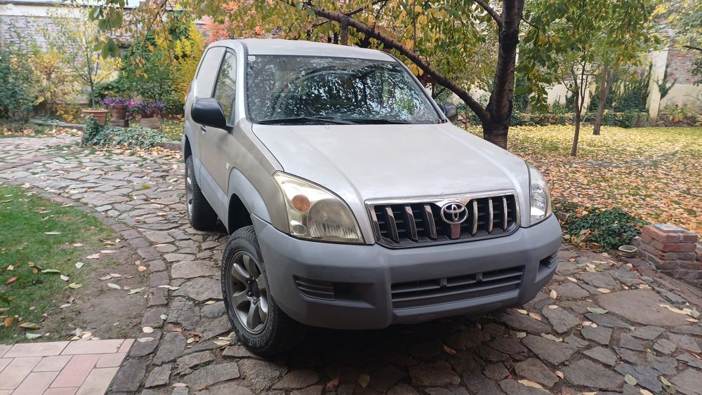 Toyota Landcruzer J120 Autoutilitara