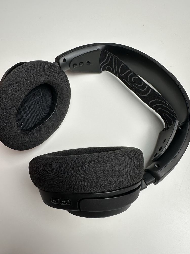 Steelseries Arctis Nova 5 - гейминг слушалки