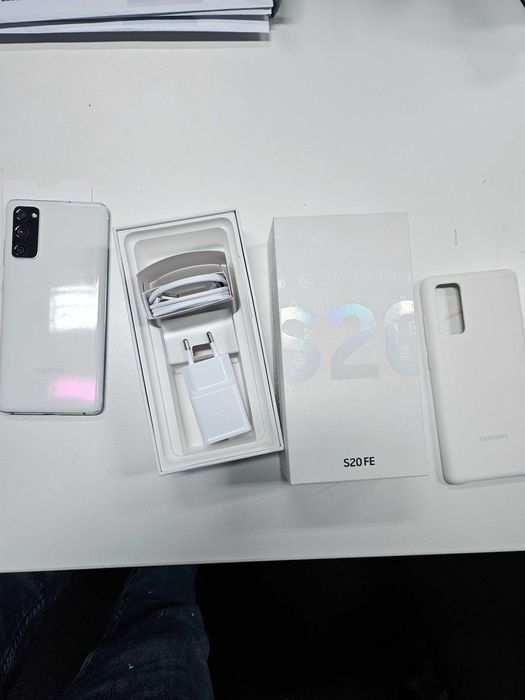Samsung Galaxy S20 FE 128 GB Liber Retea