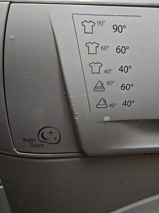 Пералня Ariston Hotpoint ARXD 129