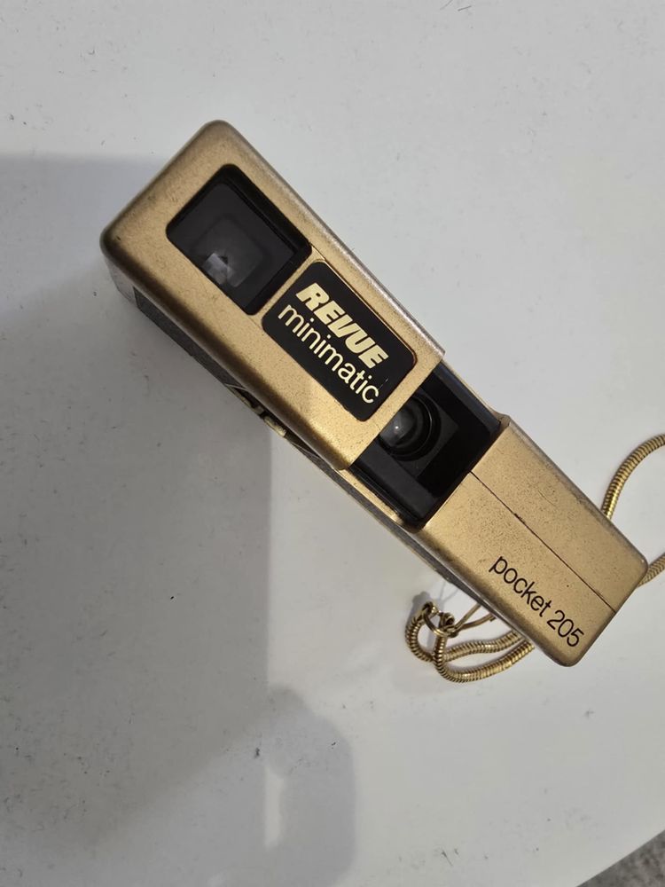 Aparat foto vintage de colectie Revue Minimatic Pocket 205