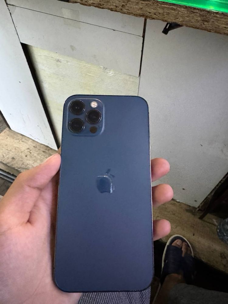 Iphone 12 pro sotiladi