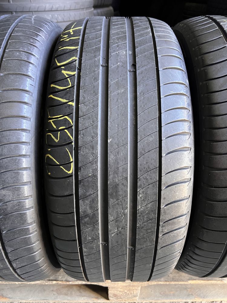 4 anvelope vara 235/45/17 , Michelin