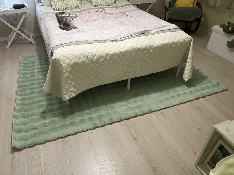 Килим - чисто нов