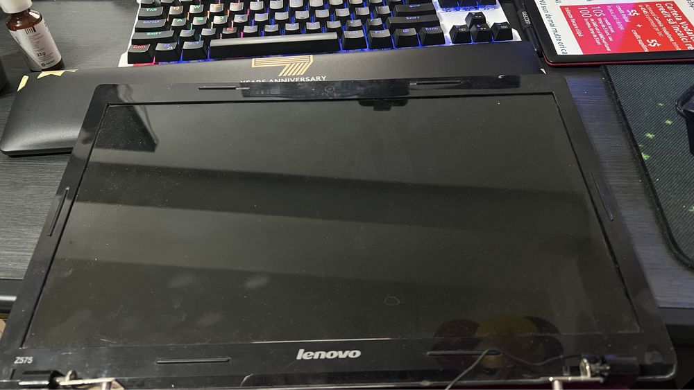 Display Laptop Lenovo z575 si tastatura
