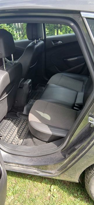 Vand opel astra j