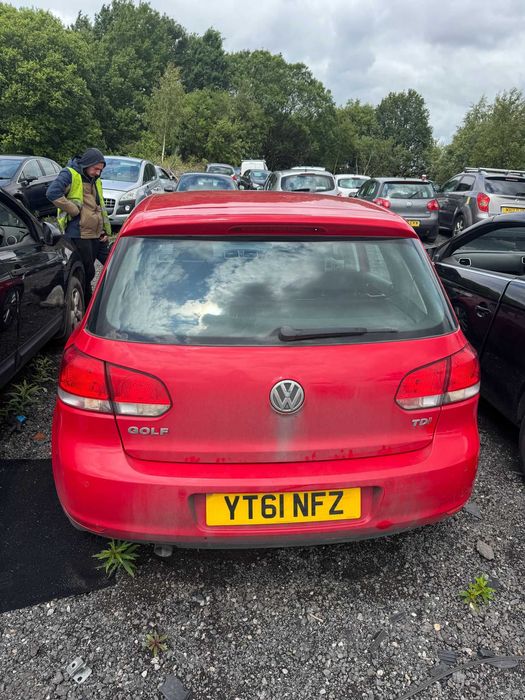 Volkswagen Golf 6 1.6 TDI cod motor CAY an  2011