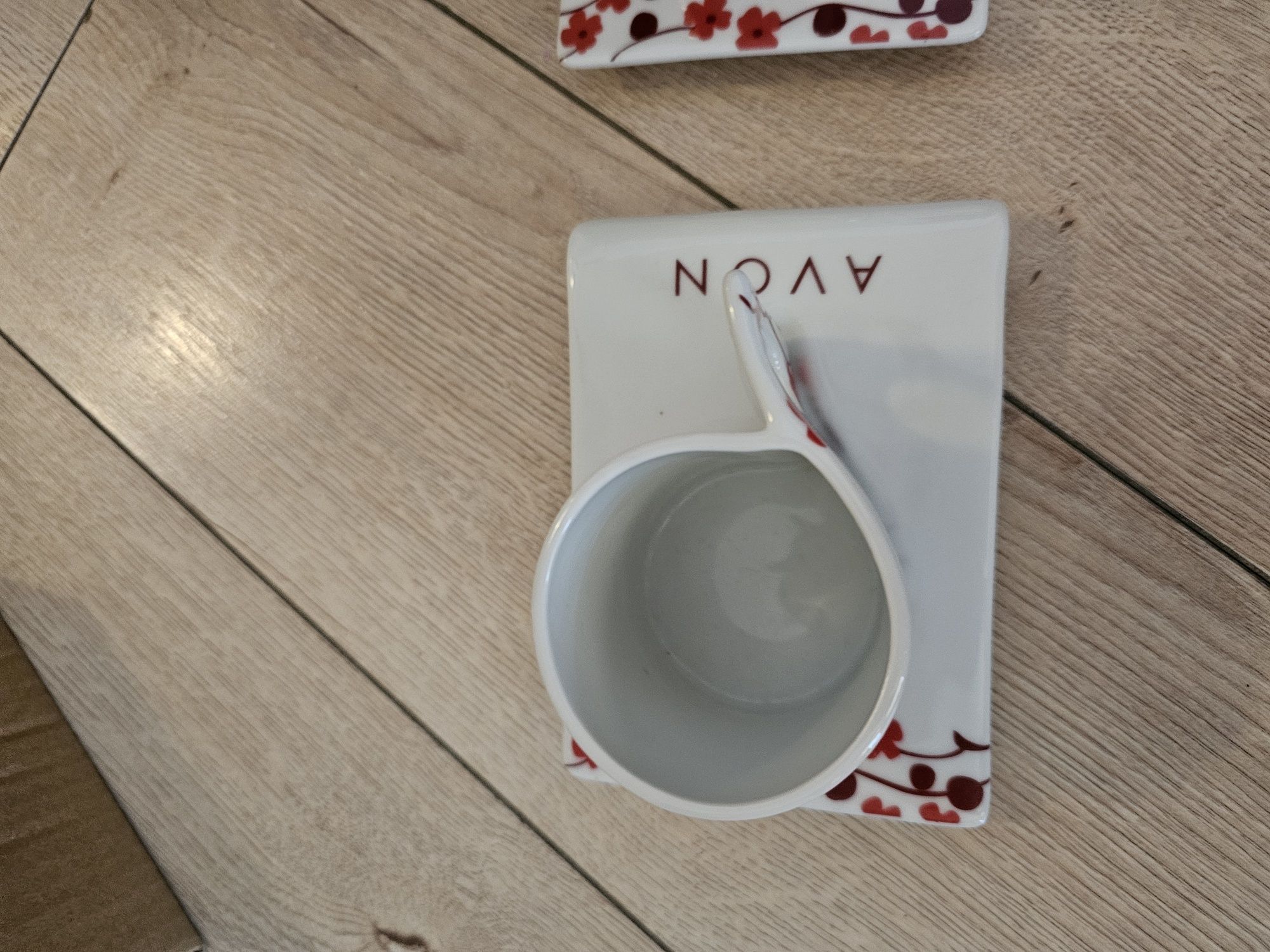 Чаши за кафе, Avon