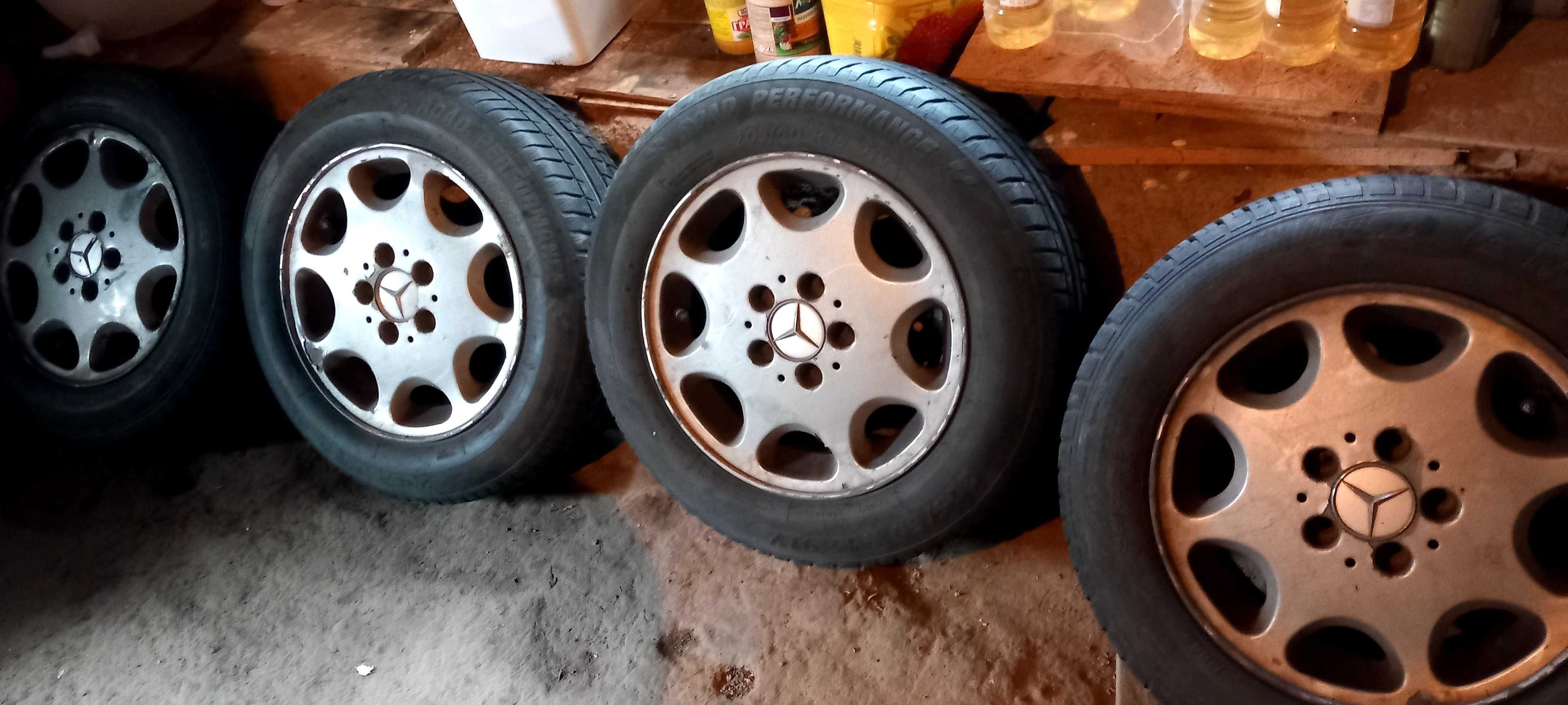 Продавам Мерцедес 200цлк на части