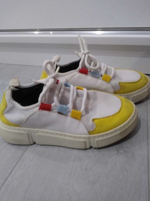 Спортни обувки #