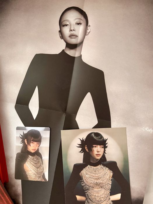 JENNIE - Ruby album (red) k-pop blackpink