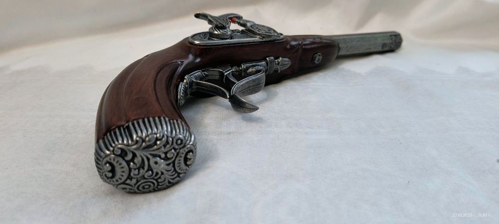 Капсулен пистолет за украса и декорация Joseph Kirner