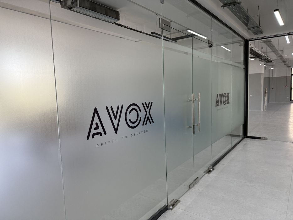 Матовый Туманка, тонировка, Оракал, зеркальная и атермальные оклейка