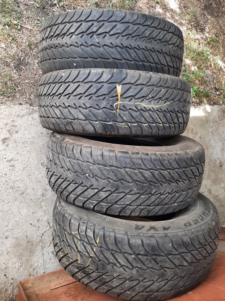 Продам шины. 265/70/15 мастеркрафт.