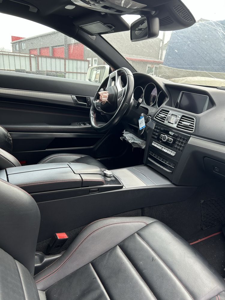 Dezmembrez Mercedes E-Class Coupe E350 BlueTec, piese E-Class 2015