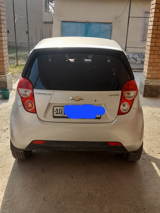 Спарк 2013  sotiladi