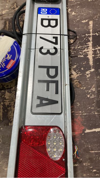 Dezmembrez remorca repo punte knott 750 kg